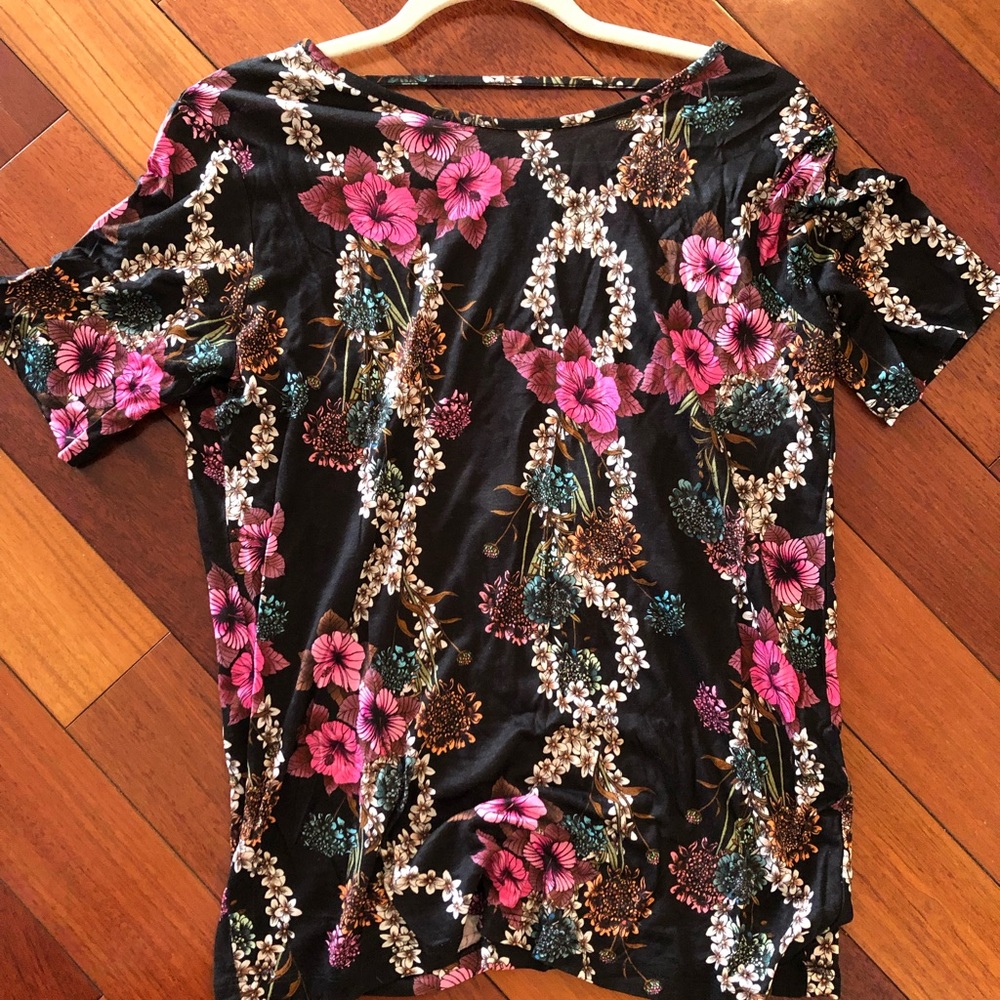 NWOT Sandro T-shirt